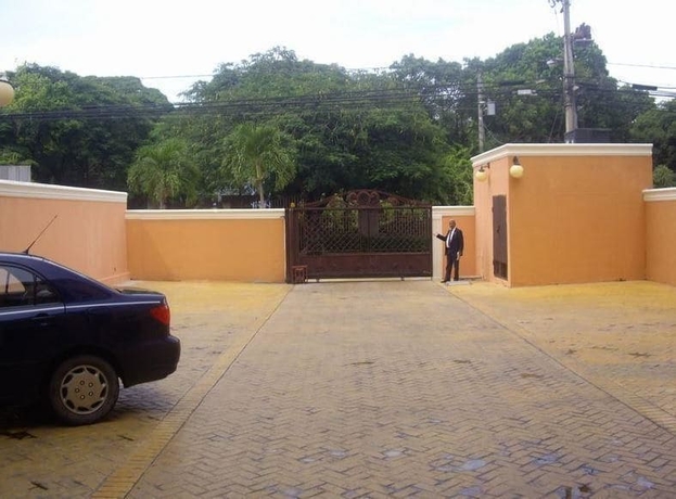 Imagen de los exteriores del Hotel Apartahotel Drake Bol&iacute;var. Foto 13