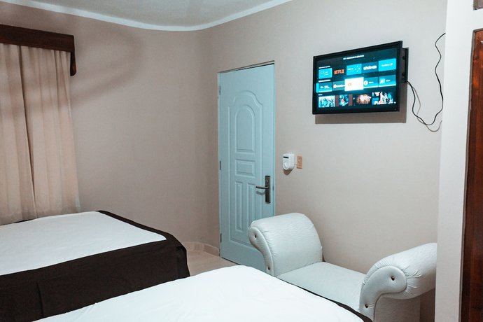 Imagen de la habitación del Hotel Apartahotel Dubai. Foto 3