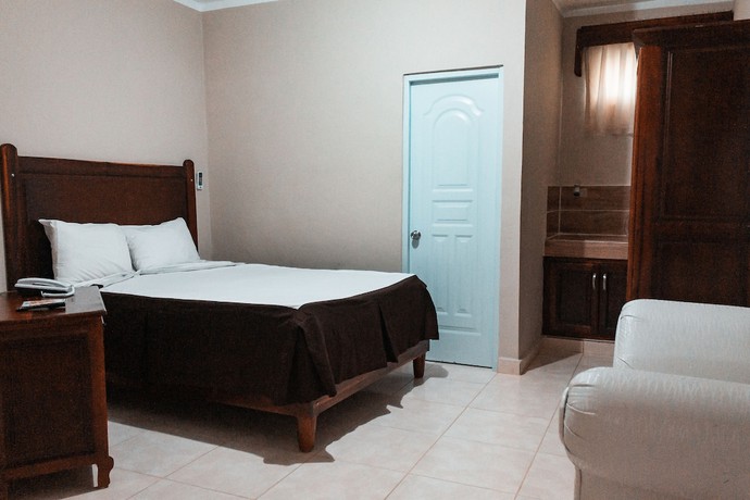 Imagen de la habitación del Hotel Apartahotel Dubai. Foto 18
