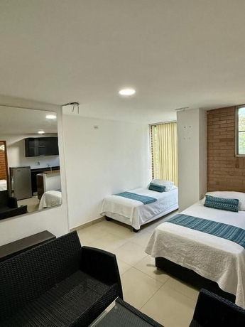Imagen de la habitación del Hotel Apartahotel Montes. Foto 5
