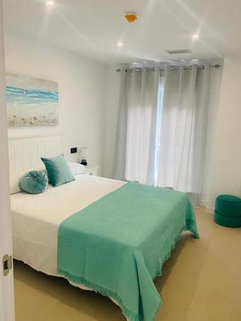 Imagen de la habitación del Hotel Apartahotel Puerto Blue. Foto 15