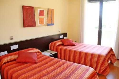 Imagen de la habitación del Hotel Apartahotel Ribera. Foto 4