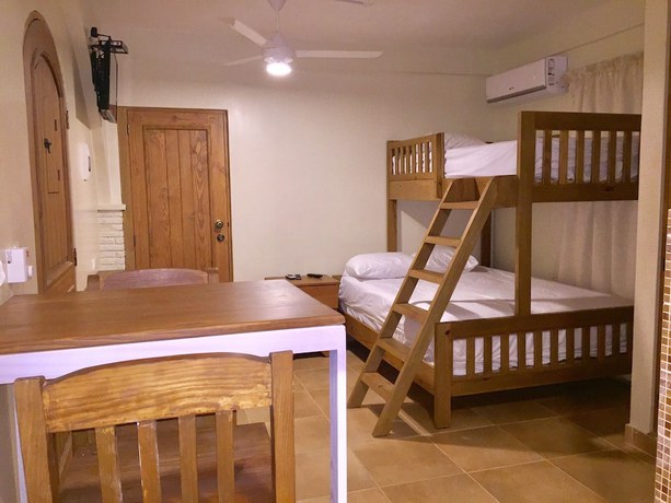 Imagen de la habitación del Hotel Apartahotel Yamili. Foto 11