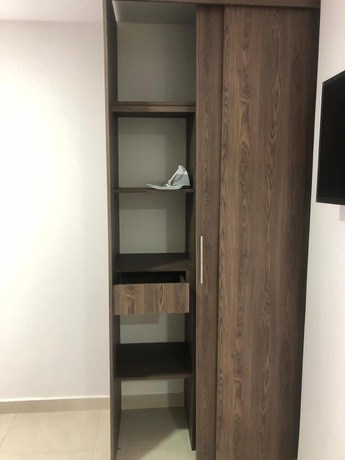 Imagen de la habitación del Hotel Apartahotel Zeus. Foto 2