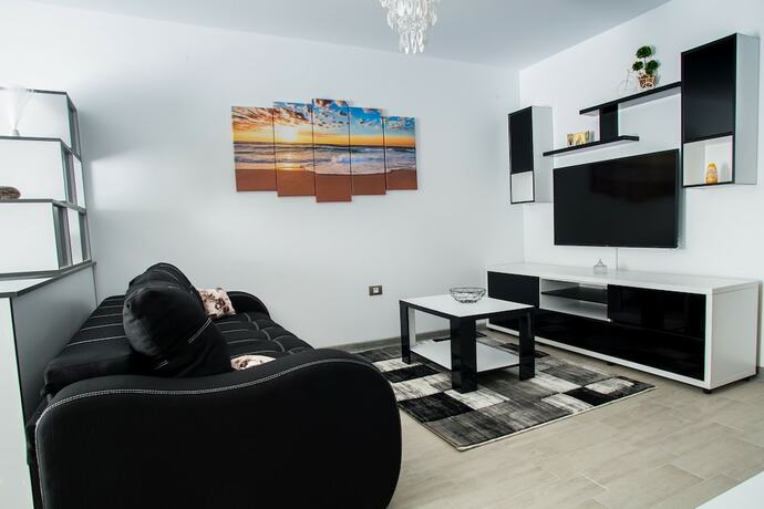 Imagen general del Hotel Apartament BlackandWhite. Foto 3