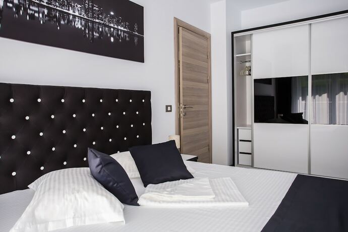 Imagen general del Hotel Apartament BlackandWhite. Foto 7