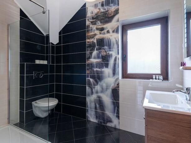 Imagen general del Hotel Apartament Simona Brasov. Foto 12