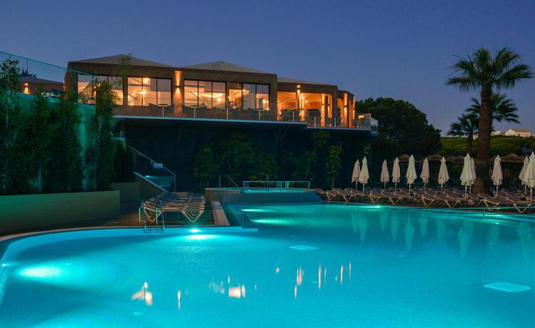 Imagen de la piscina del Hotel Apartamento 3HB Falesia Garden. Foto 20