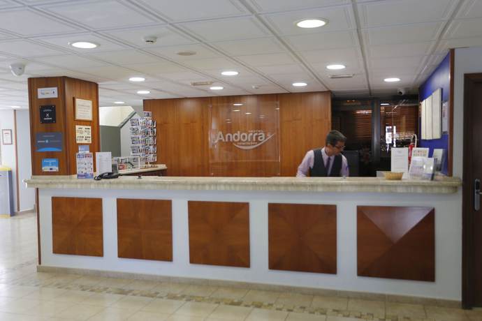 Imagen de los interiores del Hotel Apartamento Andorra, Playa de las Americas. Foto 11