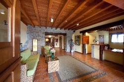 Imagen del bar/restaurante del Hotel Apartamento Atxurra. Foto 19