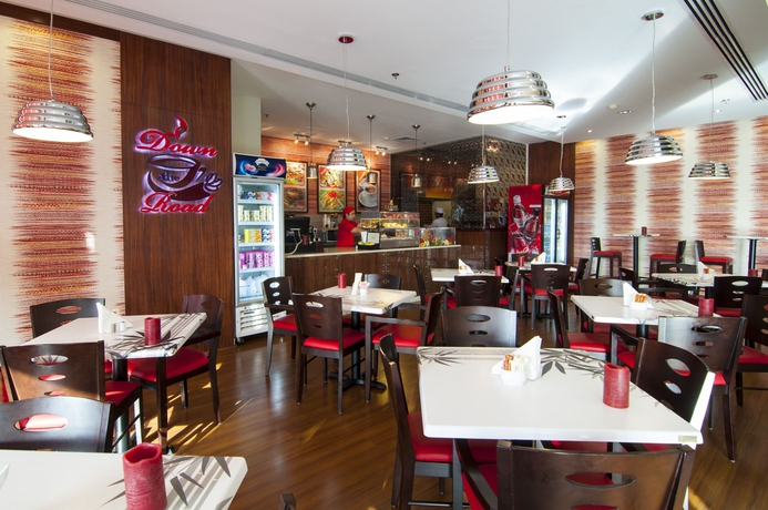 Imagen del bar/restaurante del Hotel Apartamento Auris Boutique Hotel Apartments. Foto 5