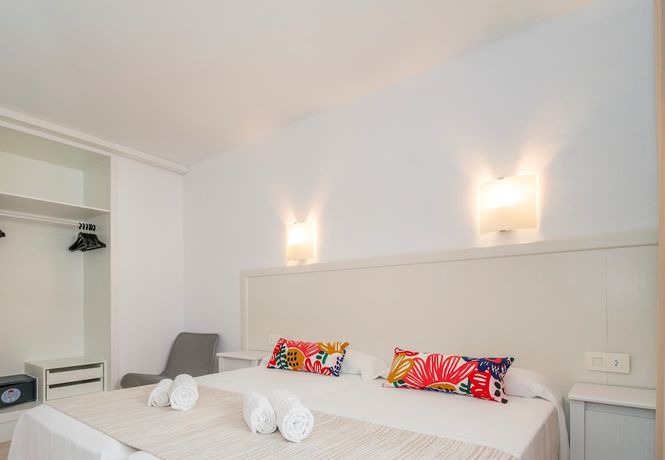 Imagen de la habitación del Hotel Apartamento Beach Club, Son Parc. Foto 2