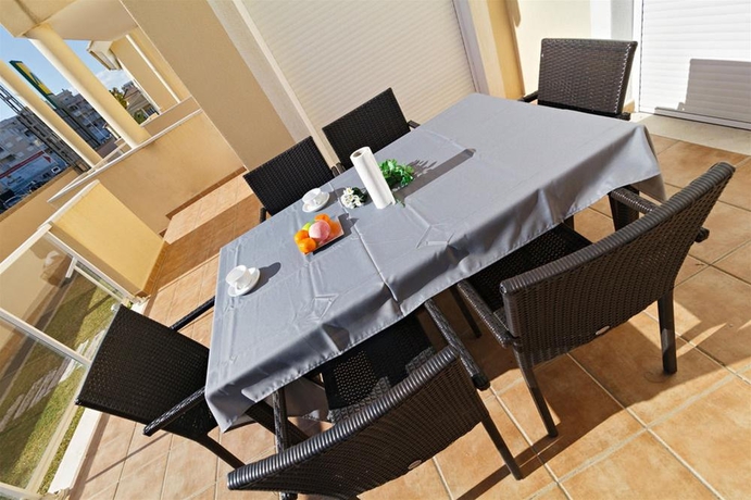 Imagen general del Hotel Apartamento Carlton Playa. Foto 7