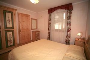 Imagen de la habitación del Hotel Apartamento Casa Maurivan. Foto 4