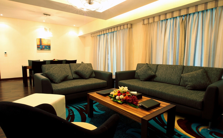 Imagen de los interiores del Hotel Apartamento City Premiere. Foto 12