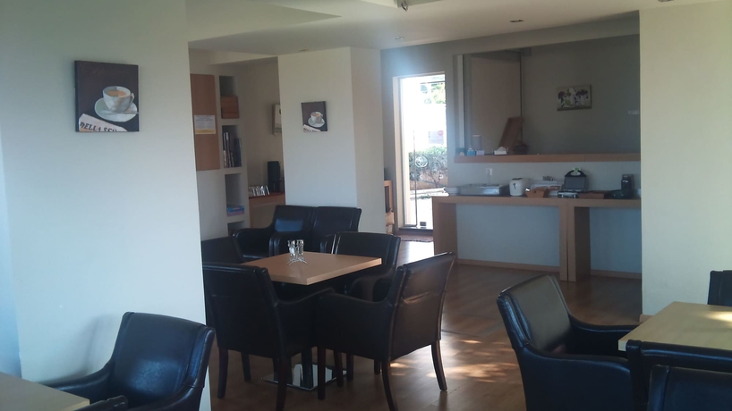 Imagen del bar/restaurante del Hotel Apartamento Diolkos Studios. Foto 7