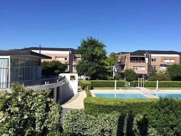 Imagen de la piscina del Hotel Apartamento En Country Pilar Visitantes. Foto 18