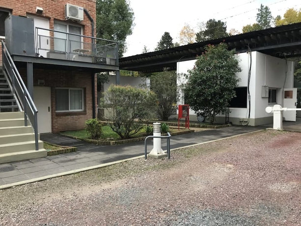 Imagen general del Hotel Apartamento En Country Pilar Visitantes. Foto 4