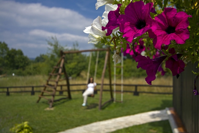 Imagen de los exteriores del Hotel Apartamento Etno Garden apartment and rooms. Foto 14