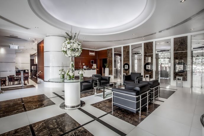 Imagen de los interiores del Hotel Apartamento Golden Sands Hotel and Residences. Foto 17