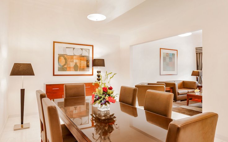 Imagen de los interiores del Hotel Apartamento Golden Sands Hotel and Residences. Foto 20