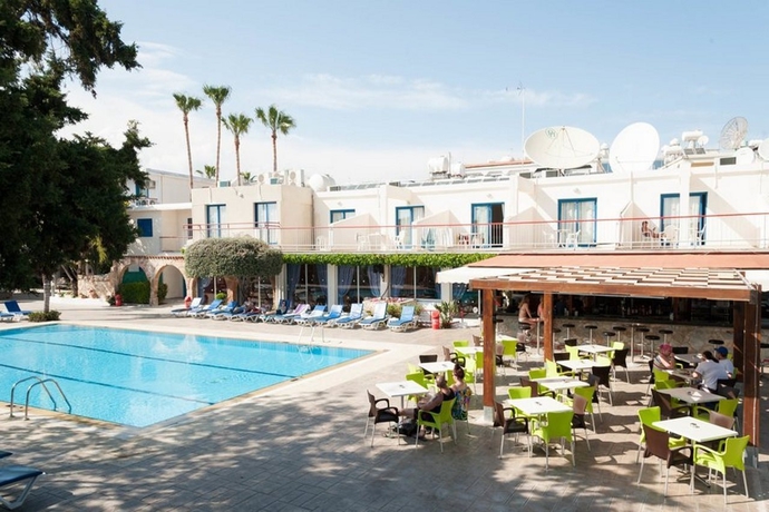 Imagen general del Hotel Apartamento Green Bungalows. Foto 15