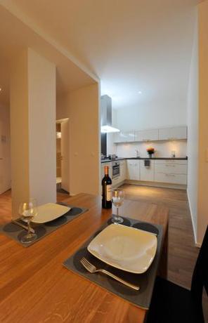 Imagen general del Hotel Apartamento Guggach. Foto 5