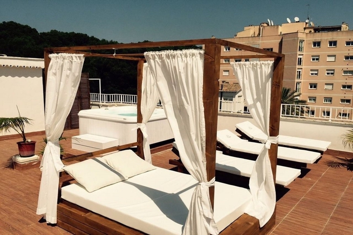 Imagen general del Hotel Apartamento Hotel Lis. Foto 12