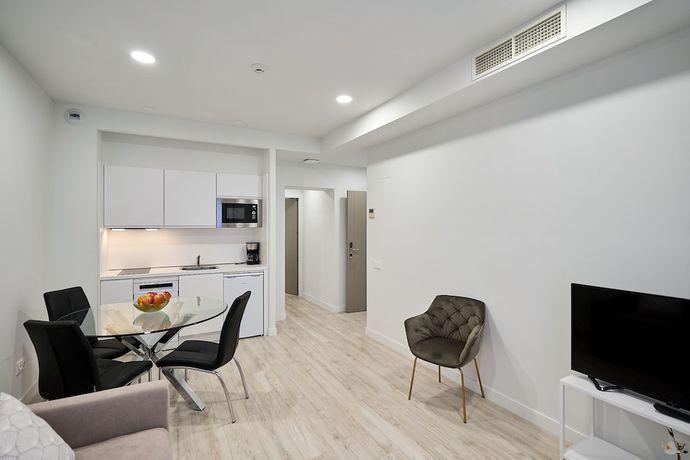 Imagen de la habitación del Hotel Apartamento Ines Luna Suites. Foto 11