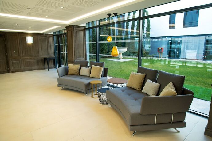 Imagen general del Hotel Apartamento Les Jardins de Saint-Cloud. Foto 11