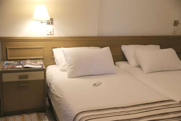 Imagen de la habitación del Hotel Apartamento Lordos. Foto 19