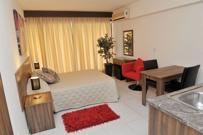 Imagen de la habitación del Hotel Apartamento Marianna, Limasol. Foto 5