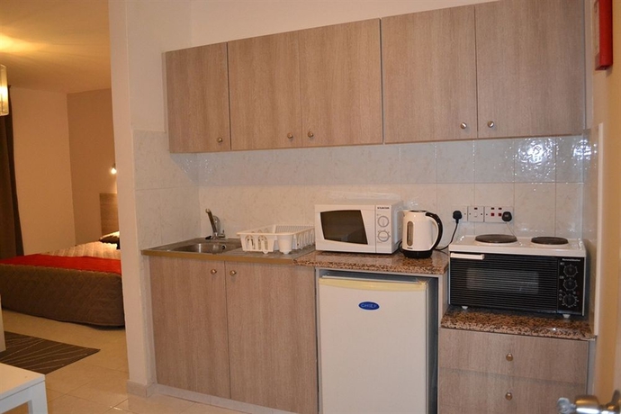 Imagen de la habitación del Hotel Apartamento Marianna, Limasol. Foto 8