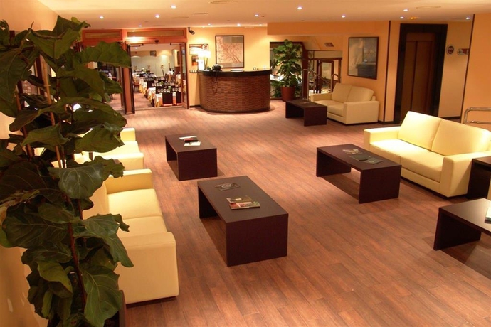 Imagen general del Hotel Apartamento Martín Alonso Pinzón. Foto 4