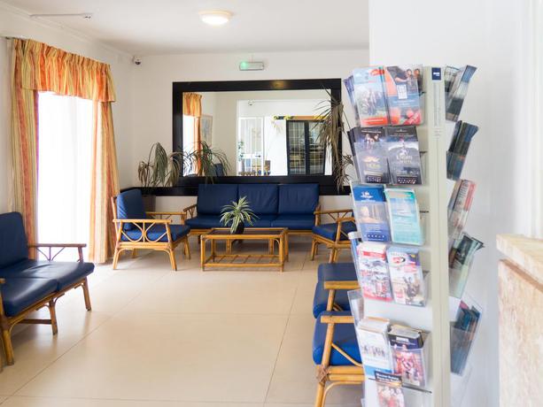 Imagen general del Hotel Apartamento Mavina Hotel and Apartments. Foto 5