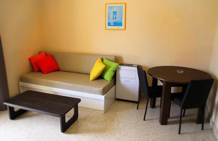 Imagen general del Hotel Apartamento Mavina Hotel and Apartments. Foto 15