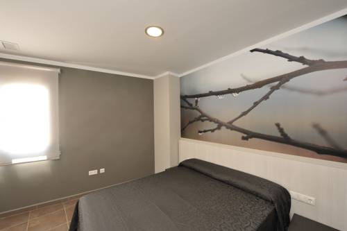 Imagen de la habitación del Hotel Apartamento Meseguer, Alcañiz. Foto 10
