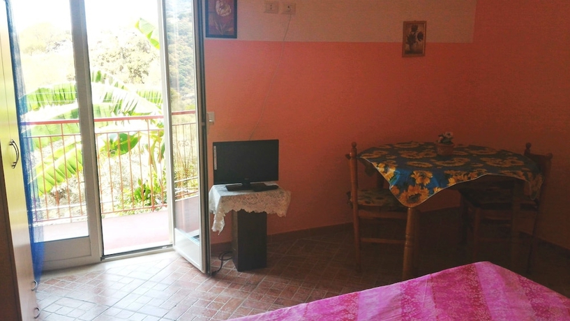 Imagen de la habitación del Hotel Apartamento Michelangelo House. Foto 5