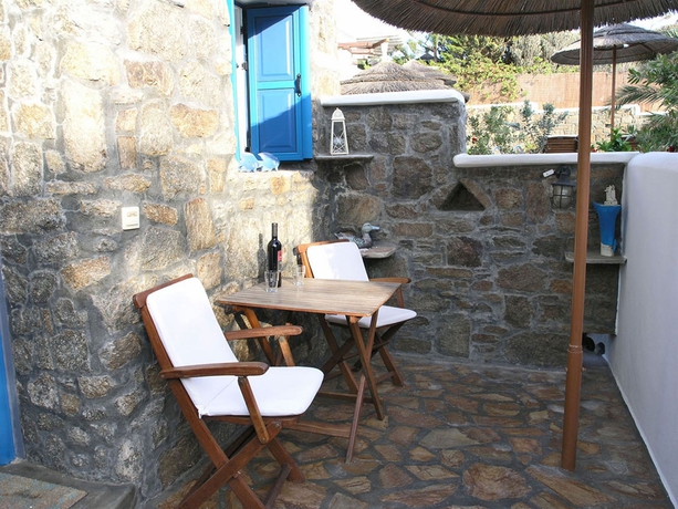 Imagen de los exteriores del Hotel Apartamento Mykonian Iros. Foto 10