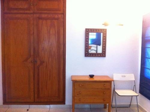 Imagen general del Hotel Apartamento Nicole. Foto 7