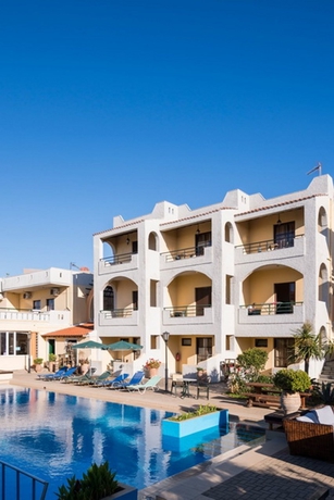 Imagen general del Hotel Apartamento Nireas. Foto 7