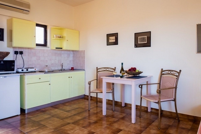 Imagen general del Hotel Apartamento Nireas. Foto 9