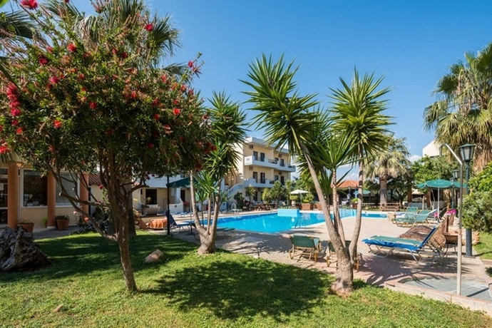 Imagen general del Hotel Apartamento Nireas. Foto 12