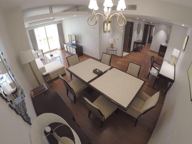 Imagen de la habitación del Hotel Apartamento Number One Tower Suites. Foto 6