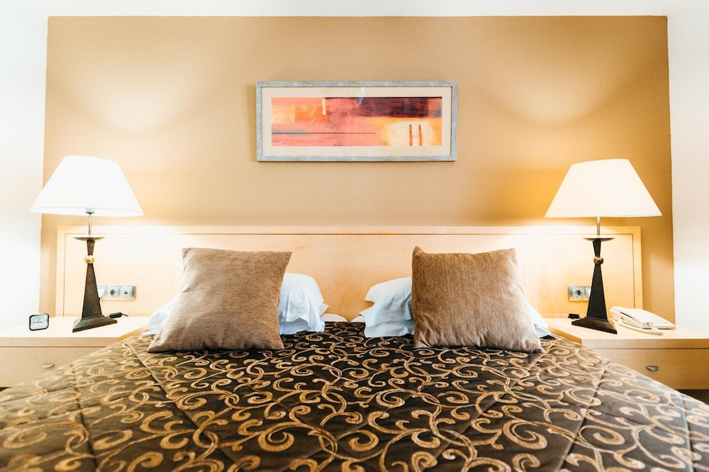 Imagen de la habitación del Hotel Apartamento Ona Hollywood Mirage. Foto 2