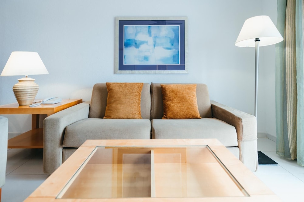 Imagen de la habitación del Hotel Apartamento Ona Hollywood Mirage. Foto 5