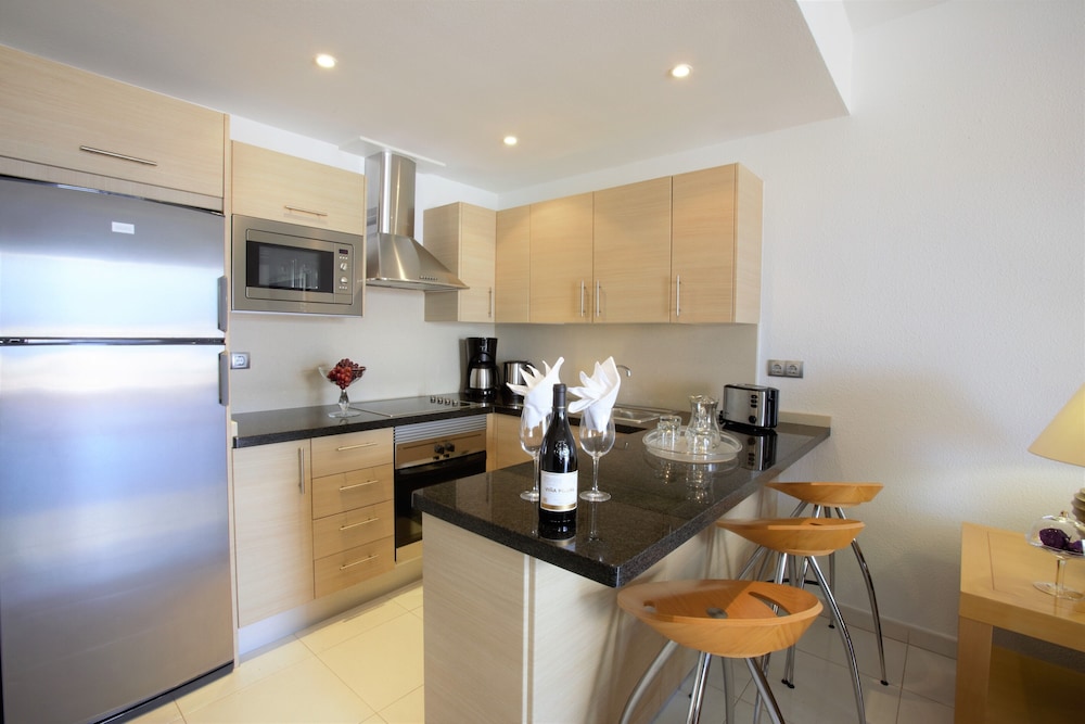 Imagen de la habitación del Hotel Apartamento Ona Hollywood Mirage. Foto 6