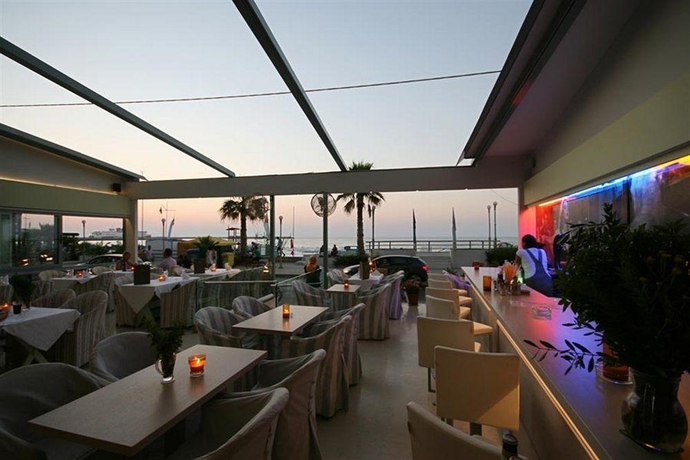 Imagen general del Hotel Apartamento Palm Beach Apartments - Studio. Foto 9