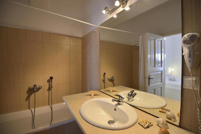 Imagen general del Hotel Apartamento Paolas Beach. Foto 14