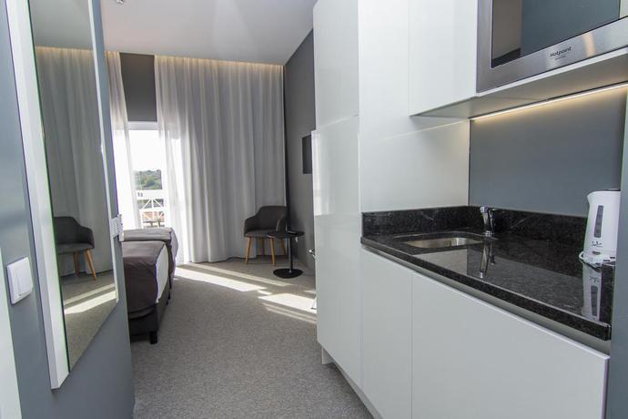 Imagen de la habitación del Hotel Apartamento Pestana Gramacho Residences. Foto 7